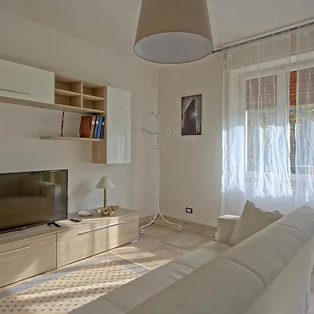 דירה Casa Al Bosco By Posarellivillas אמליה