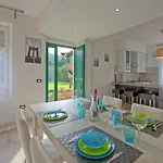 Apartamento Casa Al Bosco By Posarellivillas