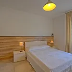 Casa Al Bosco By Posarellivillas أَميليا