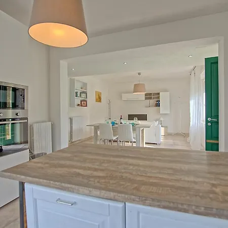 Apartament Casa Al Bosco By Posarellivillas
