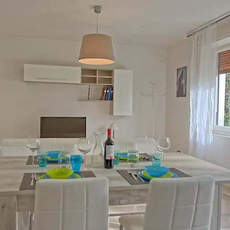 Casa Al Bosco By Posarellivillas *